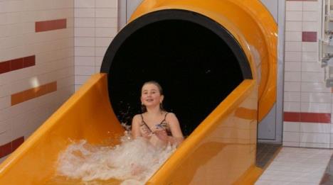 Piscines autour le parc de vacances